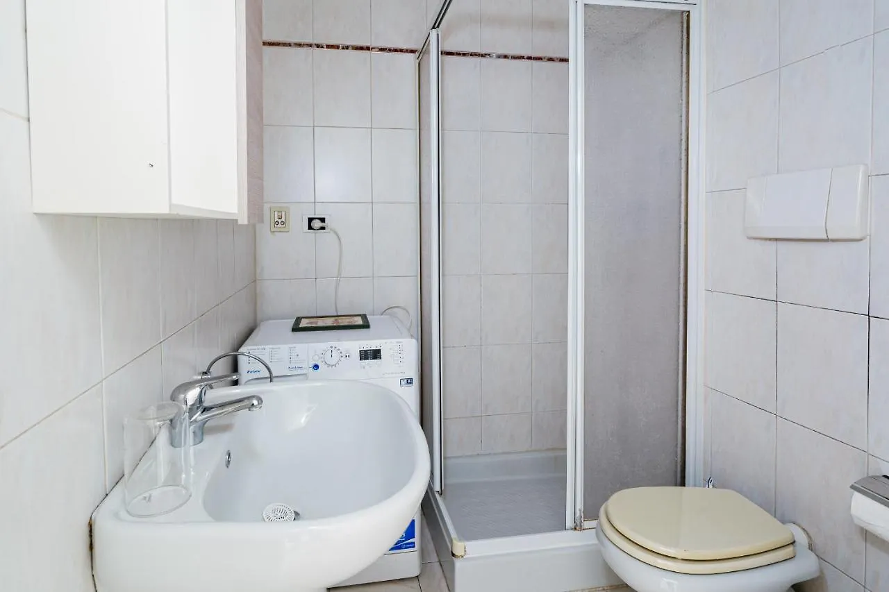 Via Roma Central Apartment Sanremo 0*,